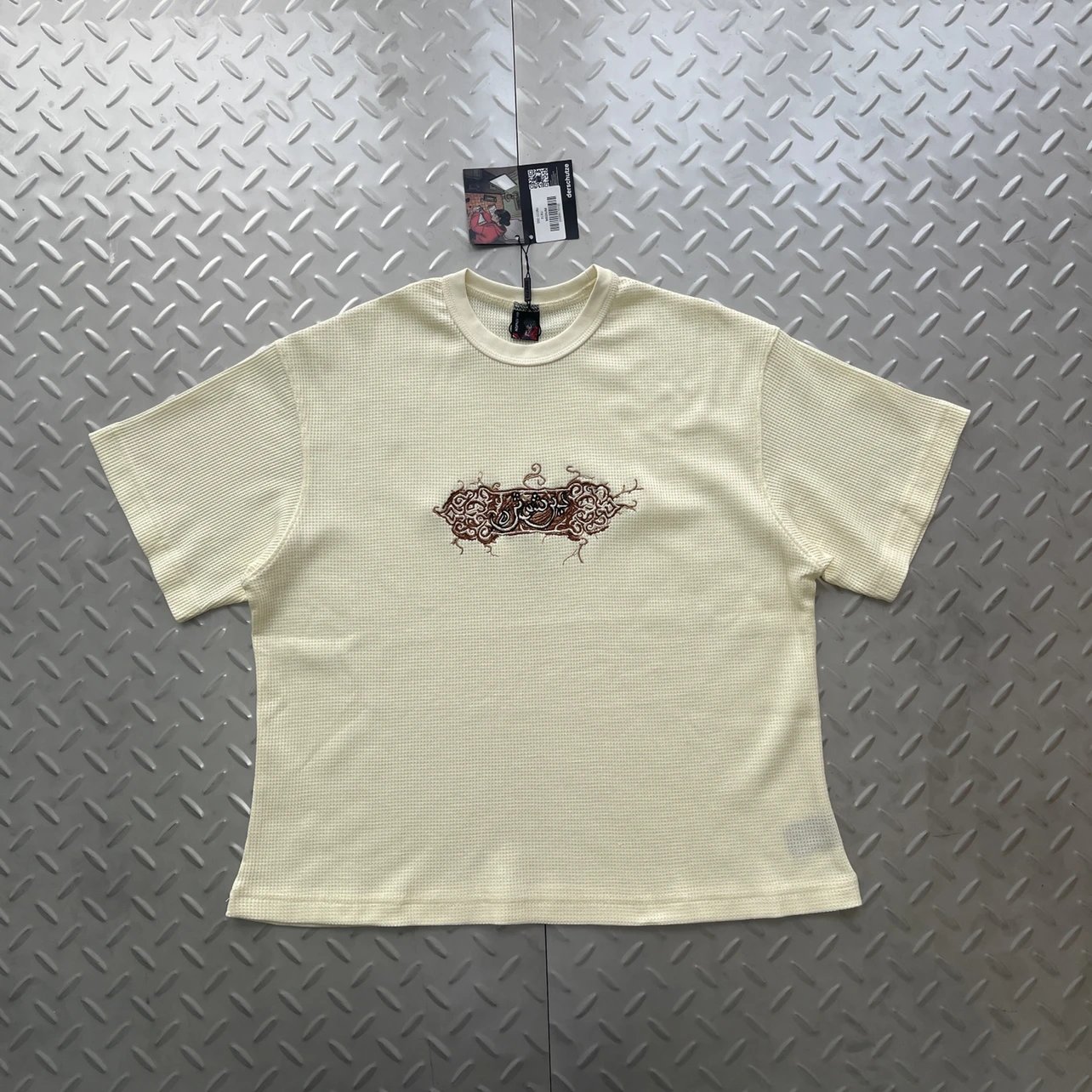 Azzza Brown Embroidered Waffle Off-White Short Sleeve DS-57