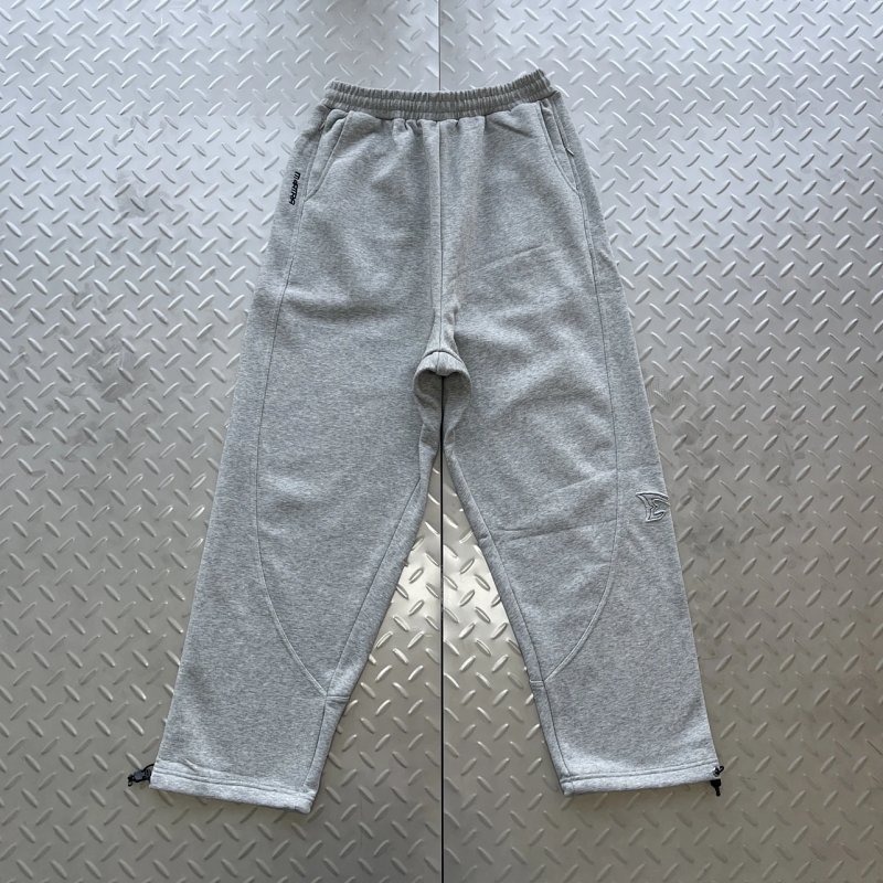 cny Mertra DUAL PANEL JOGGERS-GREY 麻灰色 蝴蝶贴布绣裤子  M-42
