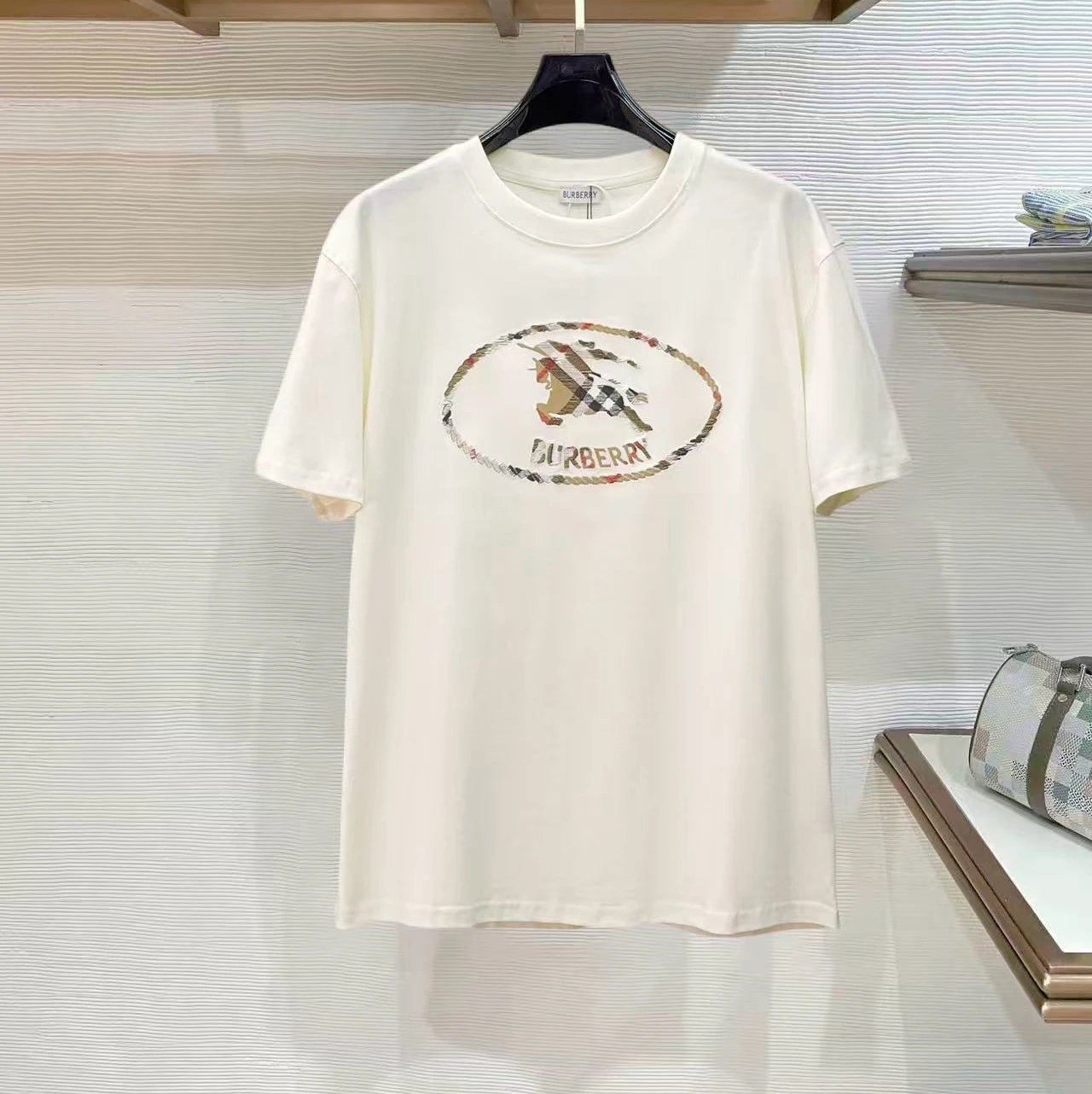 Grid warhorse white