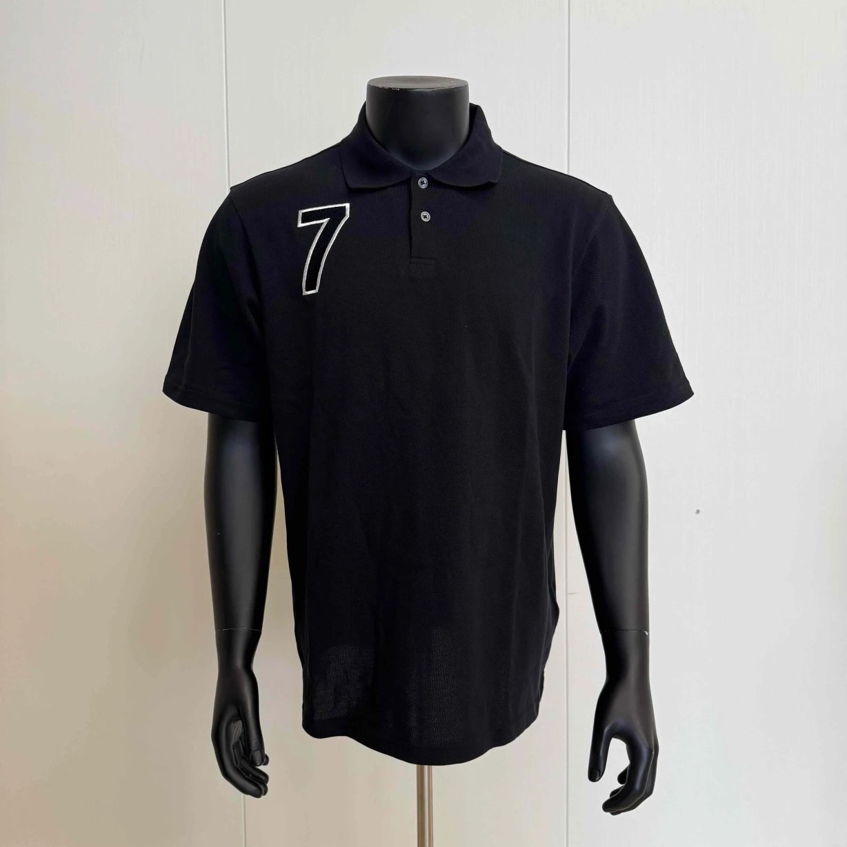 Black Polo No.7 Short sleeved T-shirt