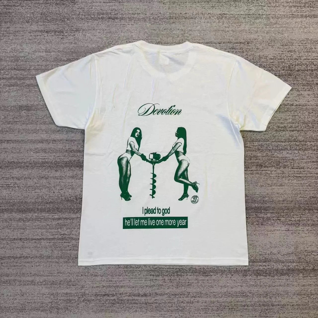 Women's short sleeves