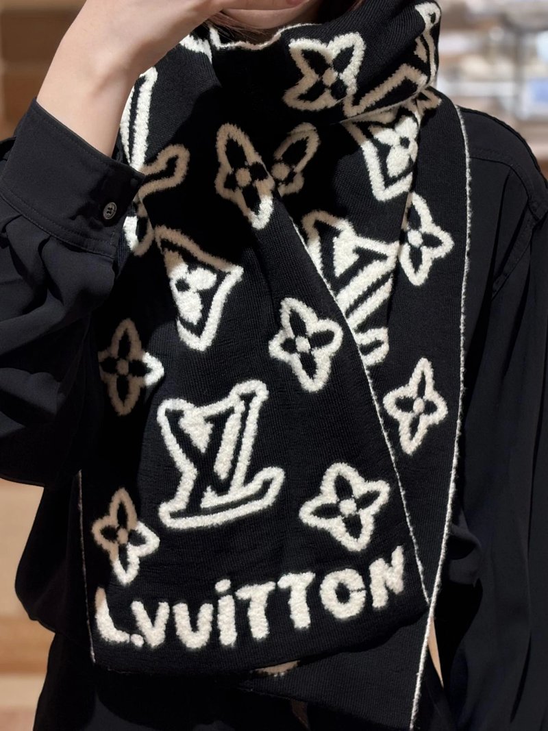 Scarf from Yin Kuang's Shop