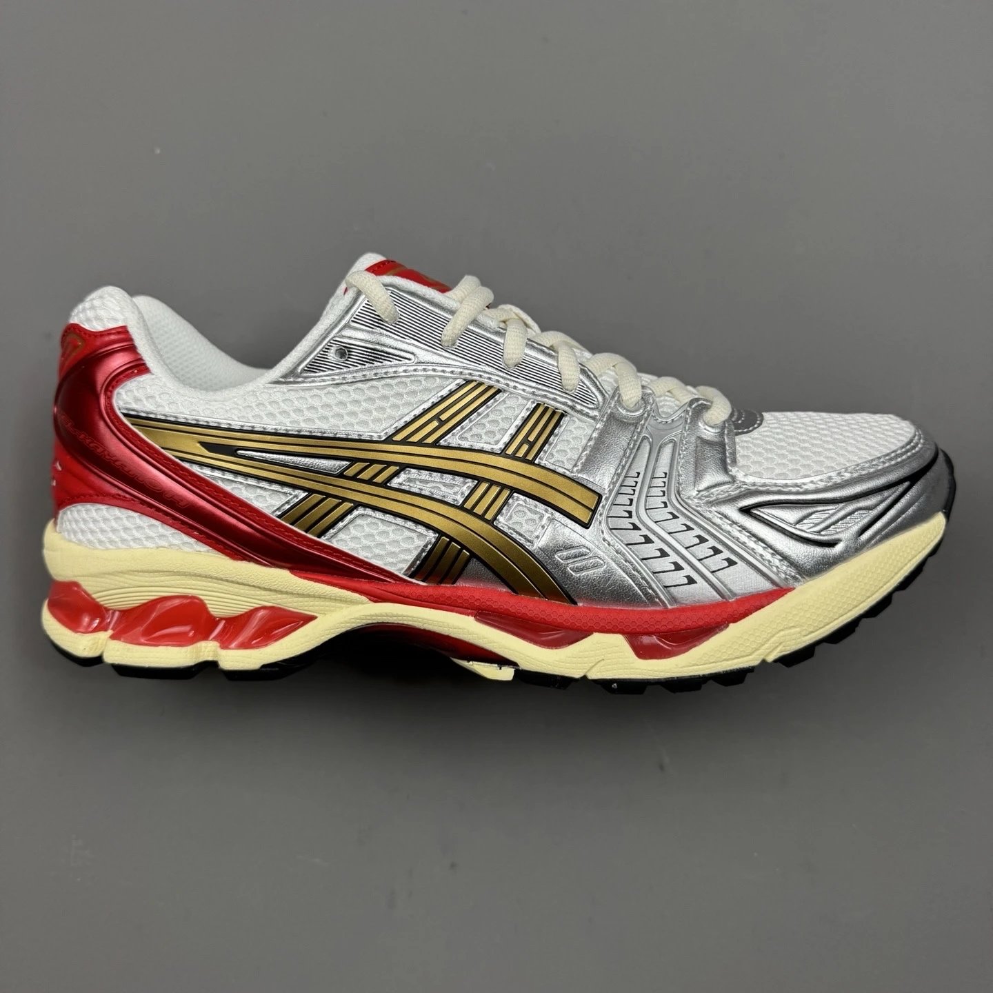 Silver Red 1203A692-100