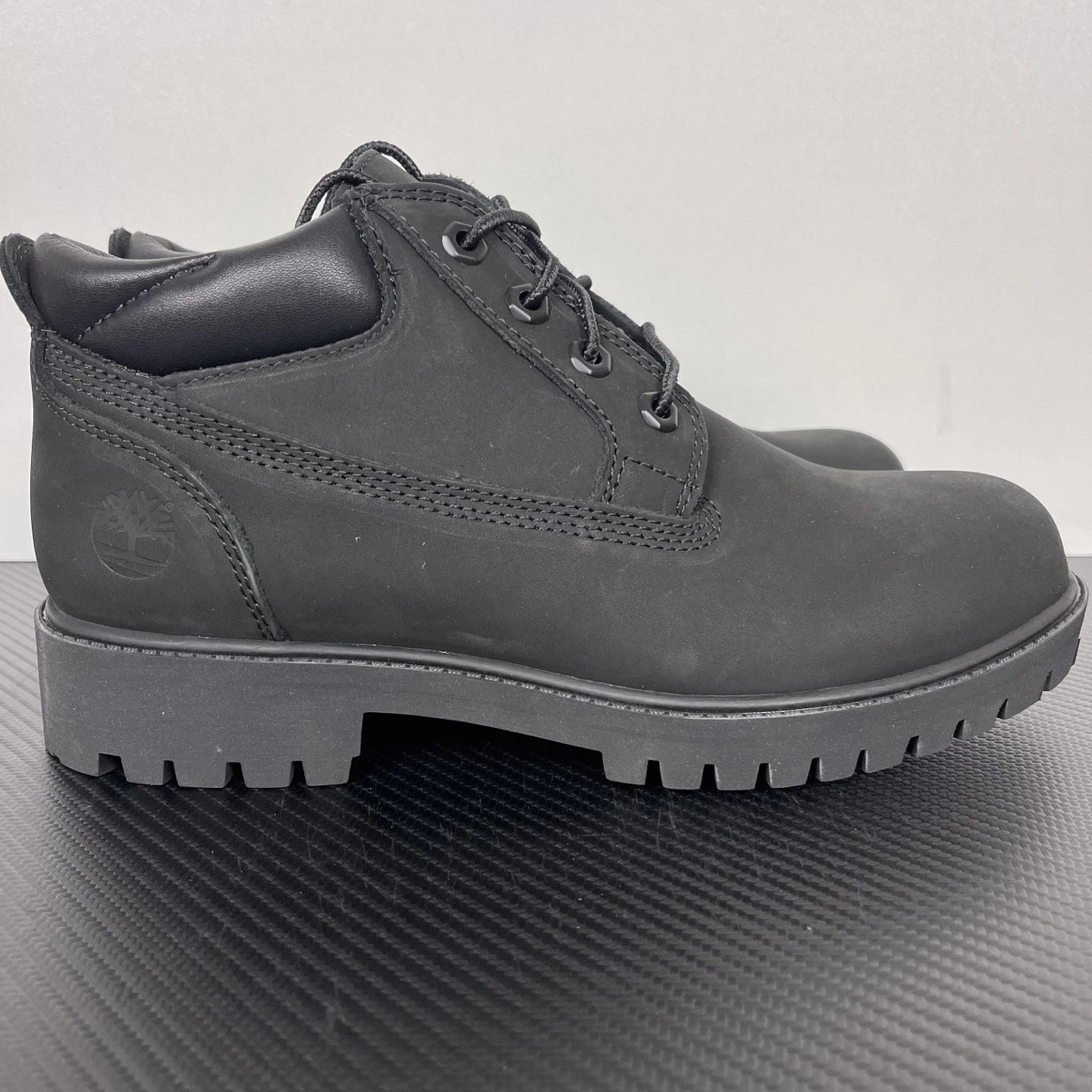Black Low-Top 73538