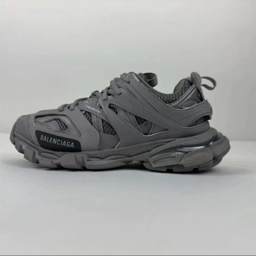 Track 1.0 Grey