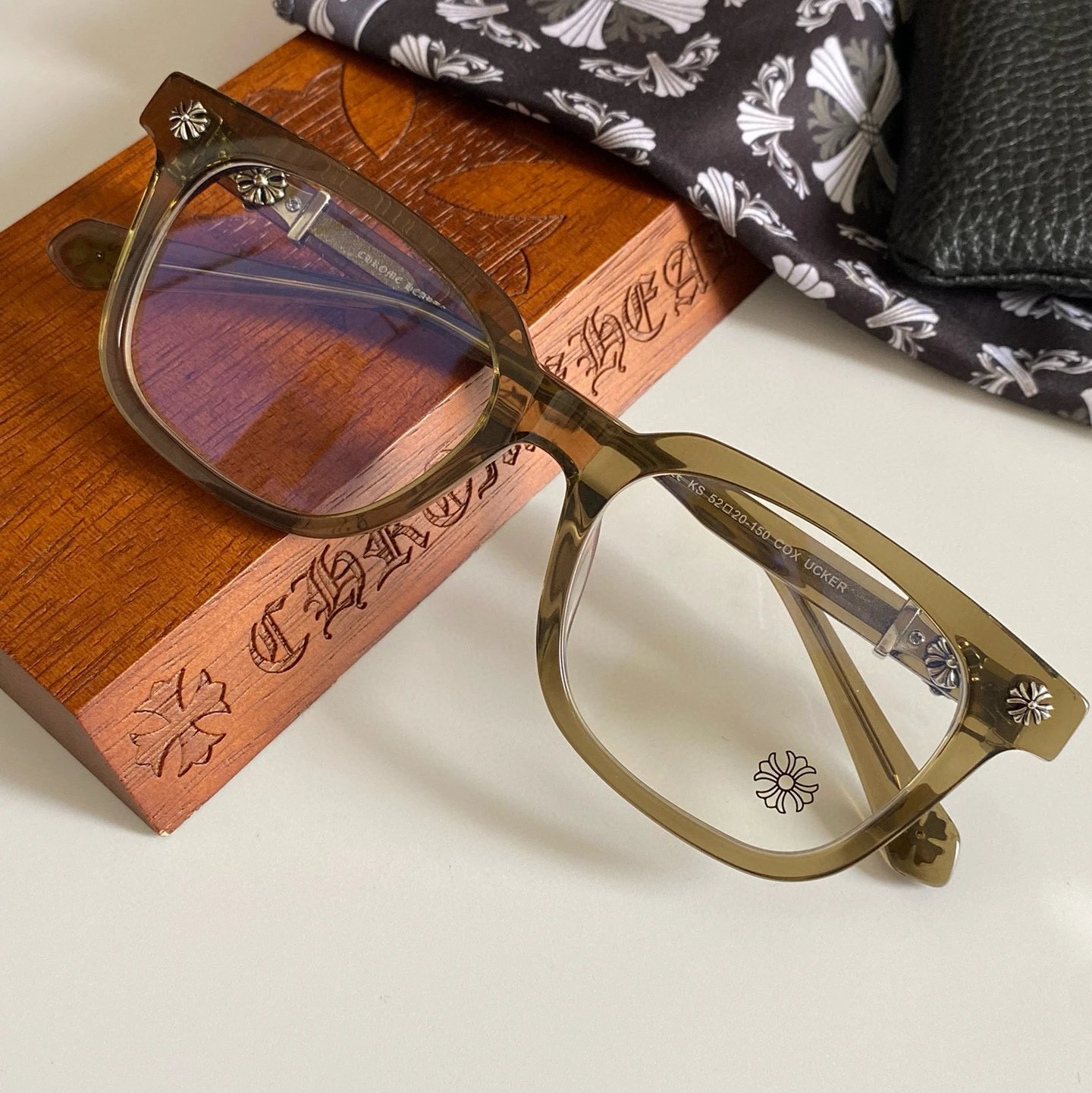 Chrome Hearts Rectangle-Frame Acetate Eyeglasses Clear Olive (COX UCKER)