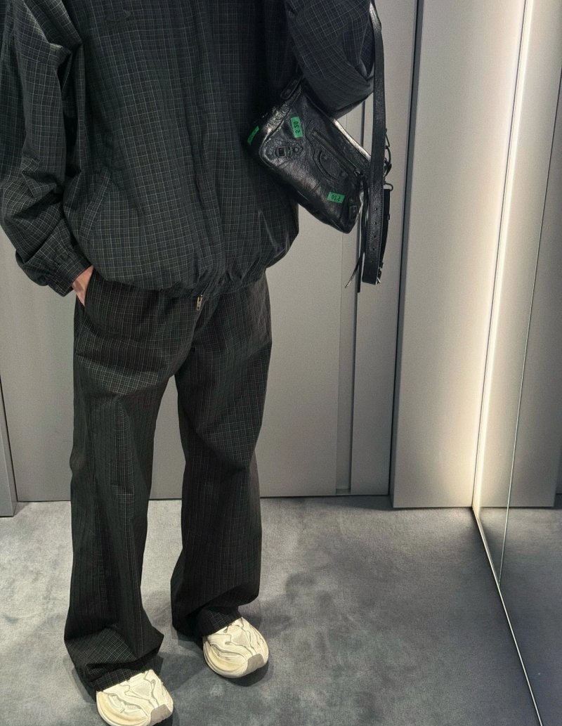 Pants from Yin Kuang's Shop
