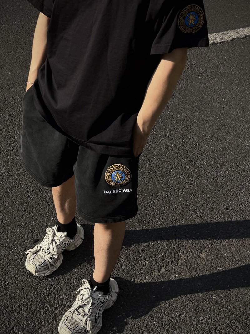 Shorts from Yin Kuang's Shop