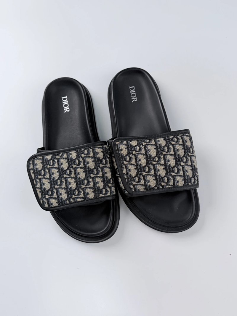 Louis Vuitton slides
