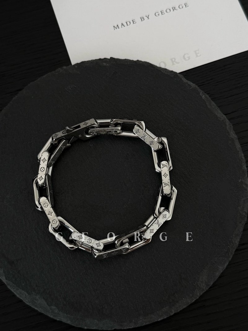 Bracelet from Happy Sheep