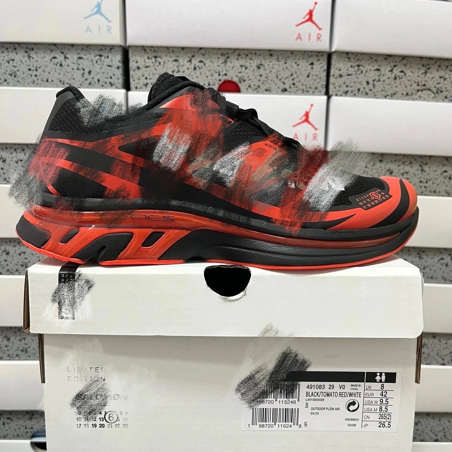 MM6 Red Black 491083