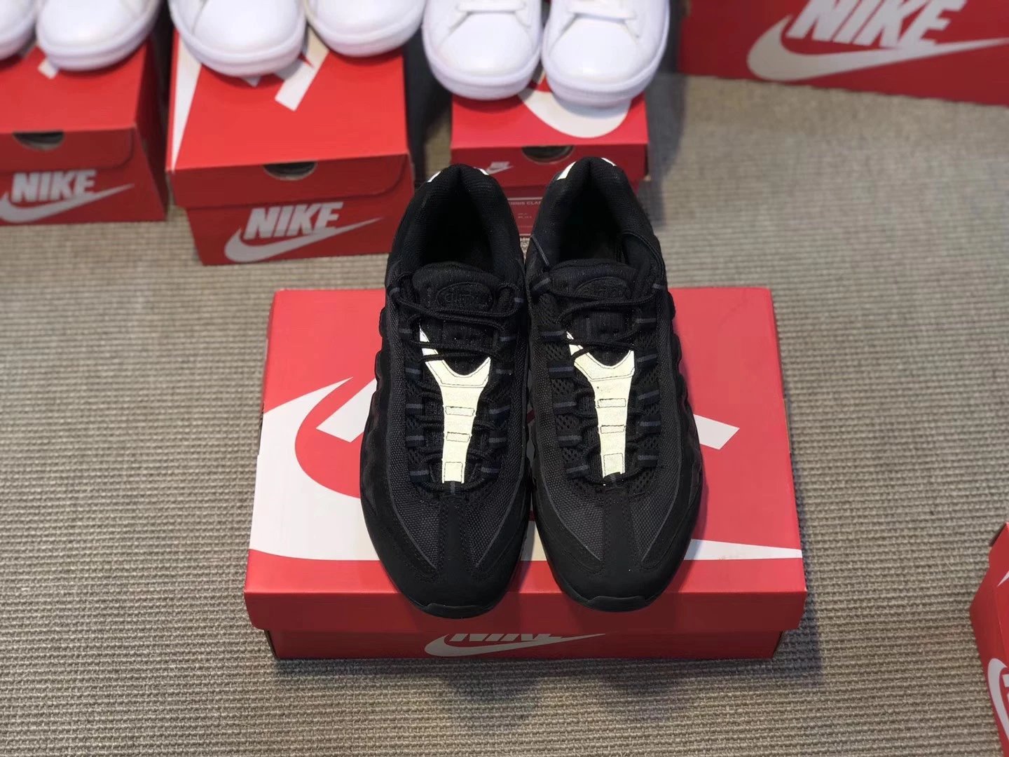 Nike Air Max 95 Black Sneakers - 64