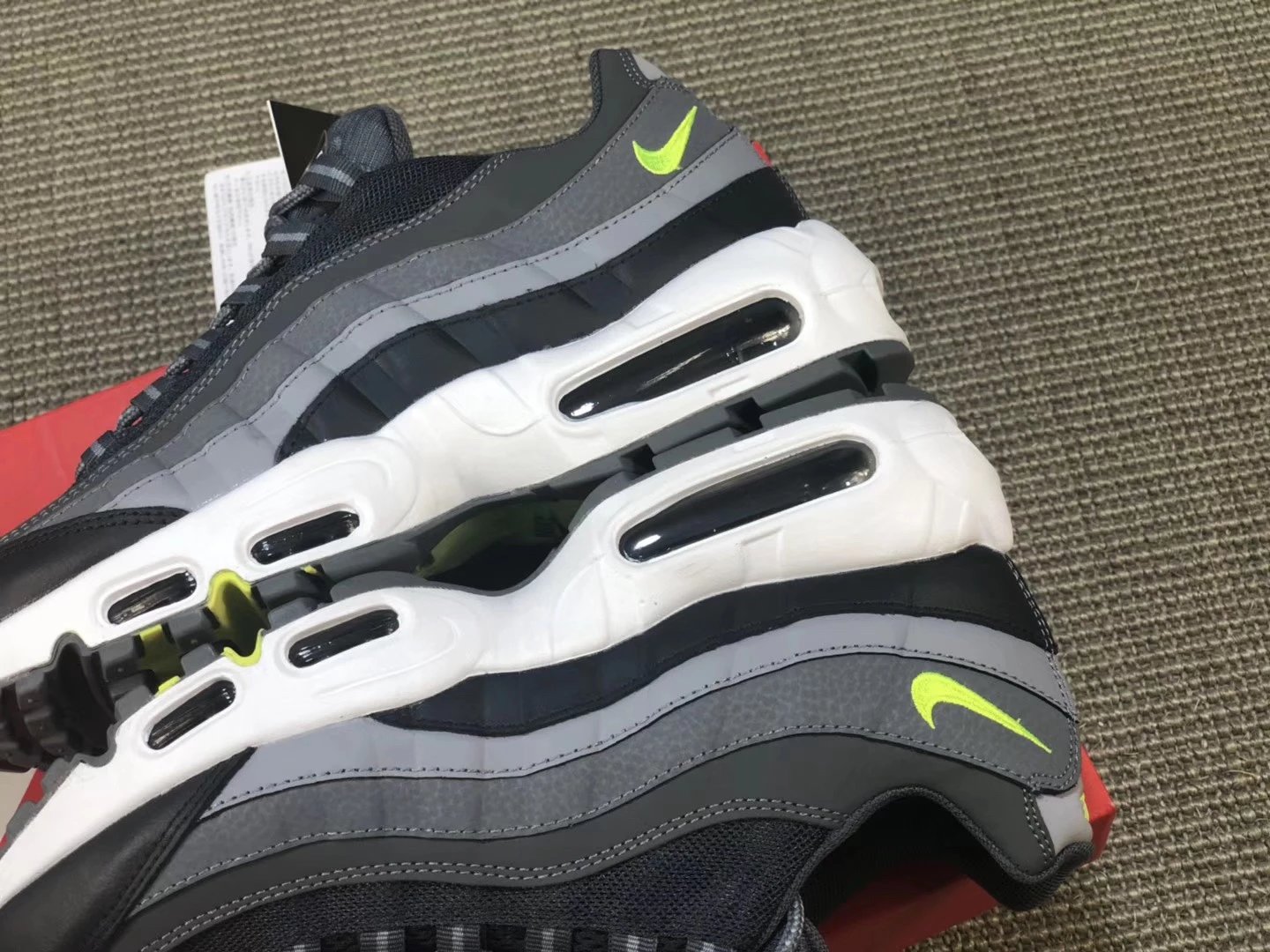 Nike Air Max 95 Black Sneakers - 10