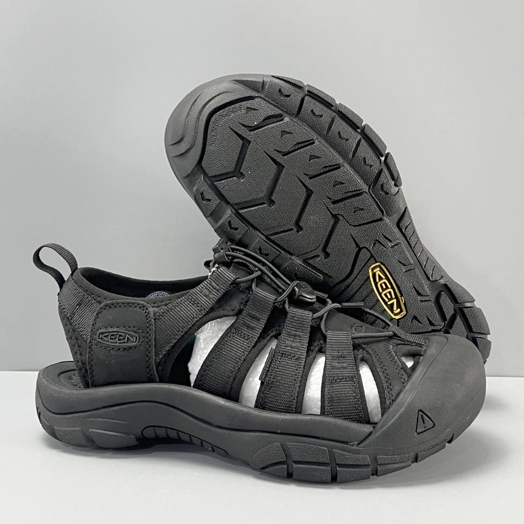 Keen Newport H2 Black Sandals
