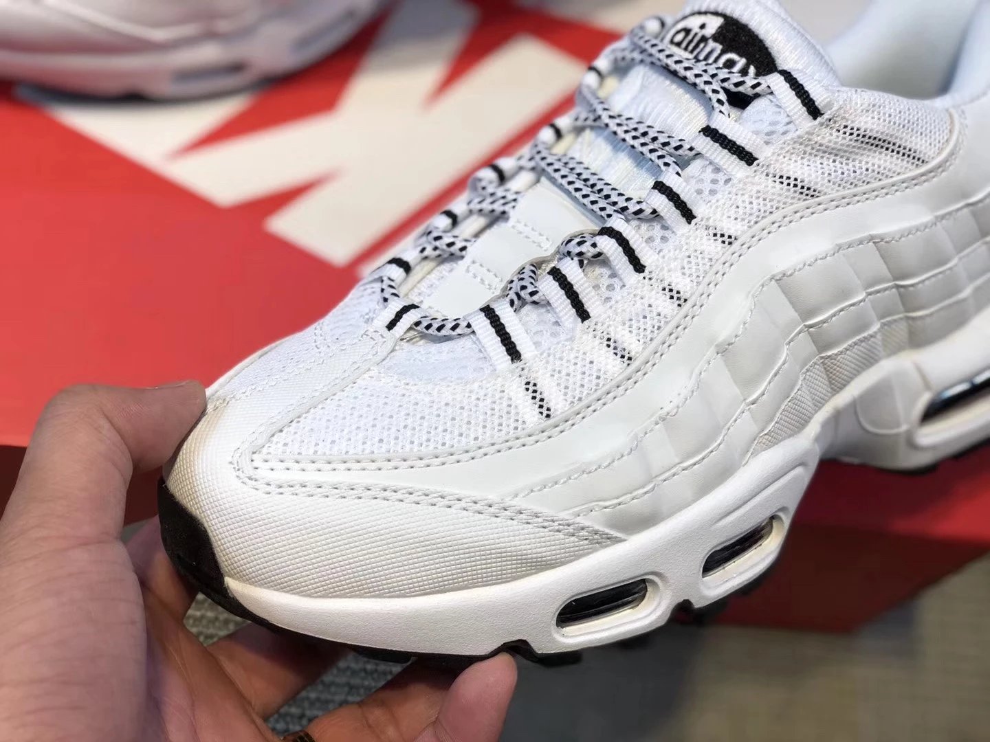 Nike Air Max 95 Black Sneakers - 60
