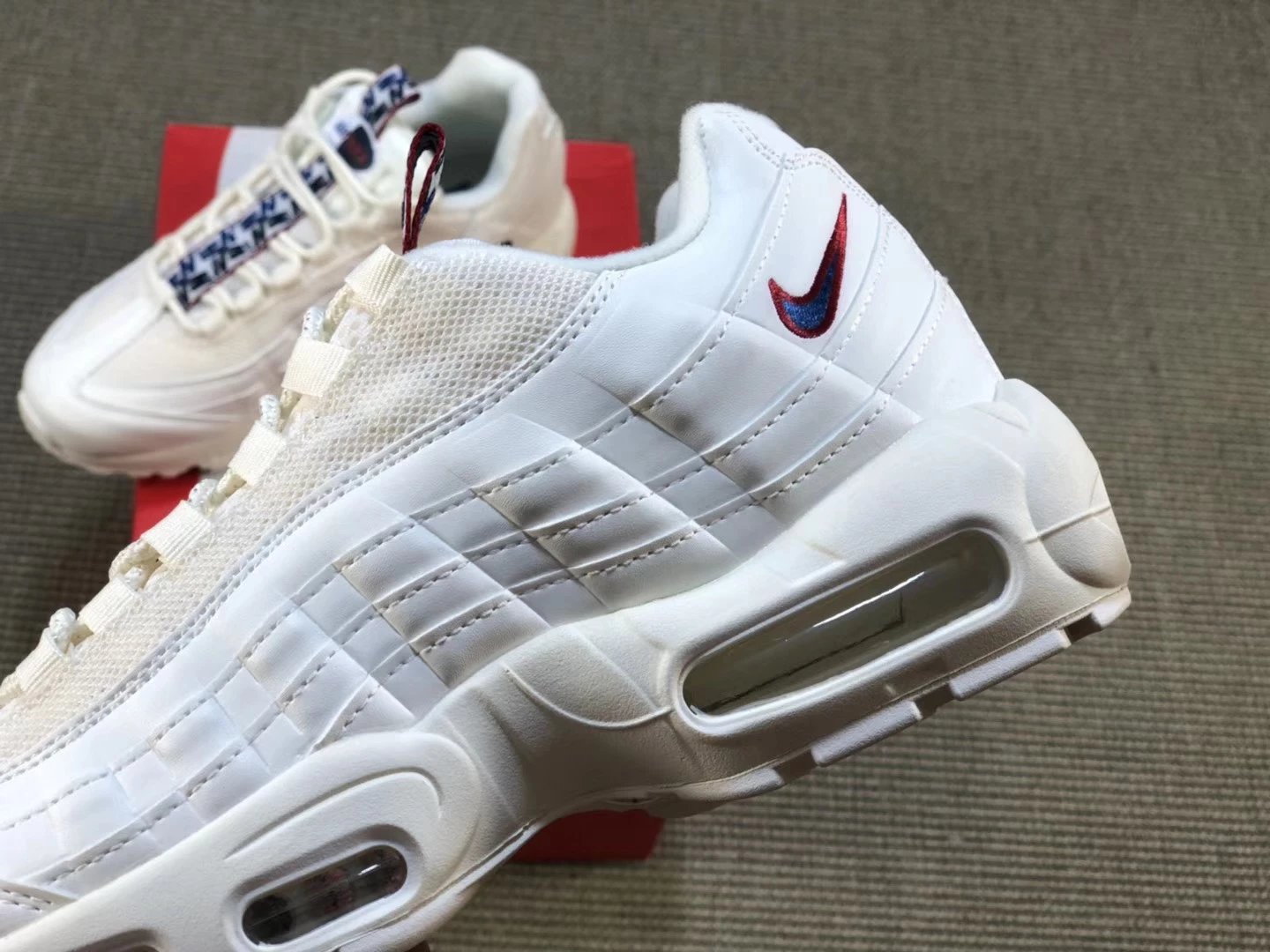 Nike Air Max 95 Black Sneakers - 42
