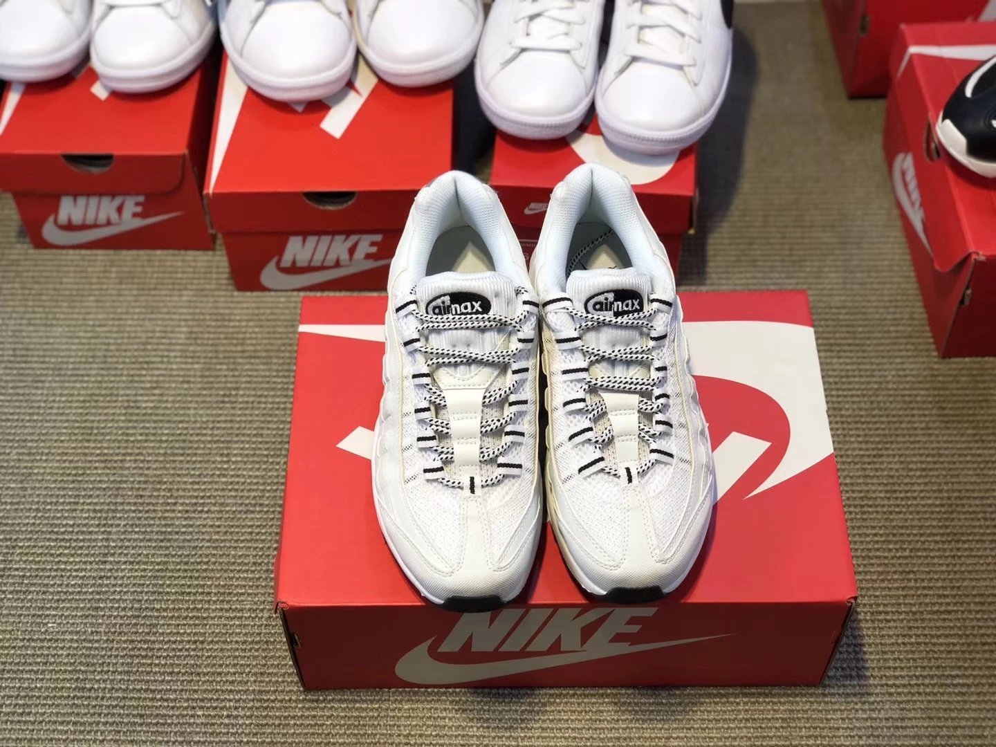 Nike Air Max 95 Black Sneakers - 57