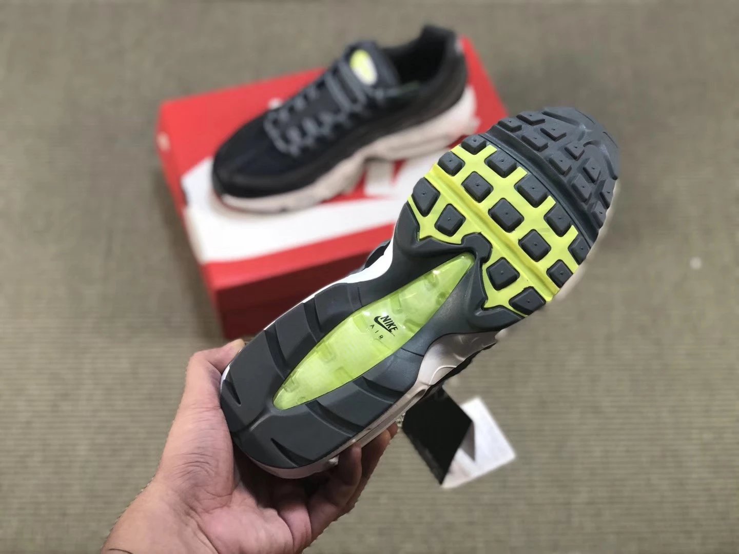 Nike Air Max 95 Black Sneakers - 9
