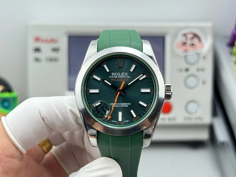 VS Rolex Milgauss Nfc