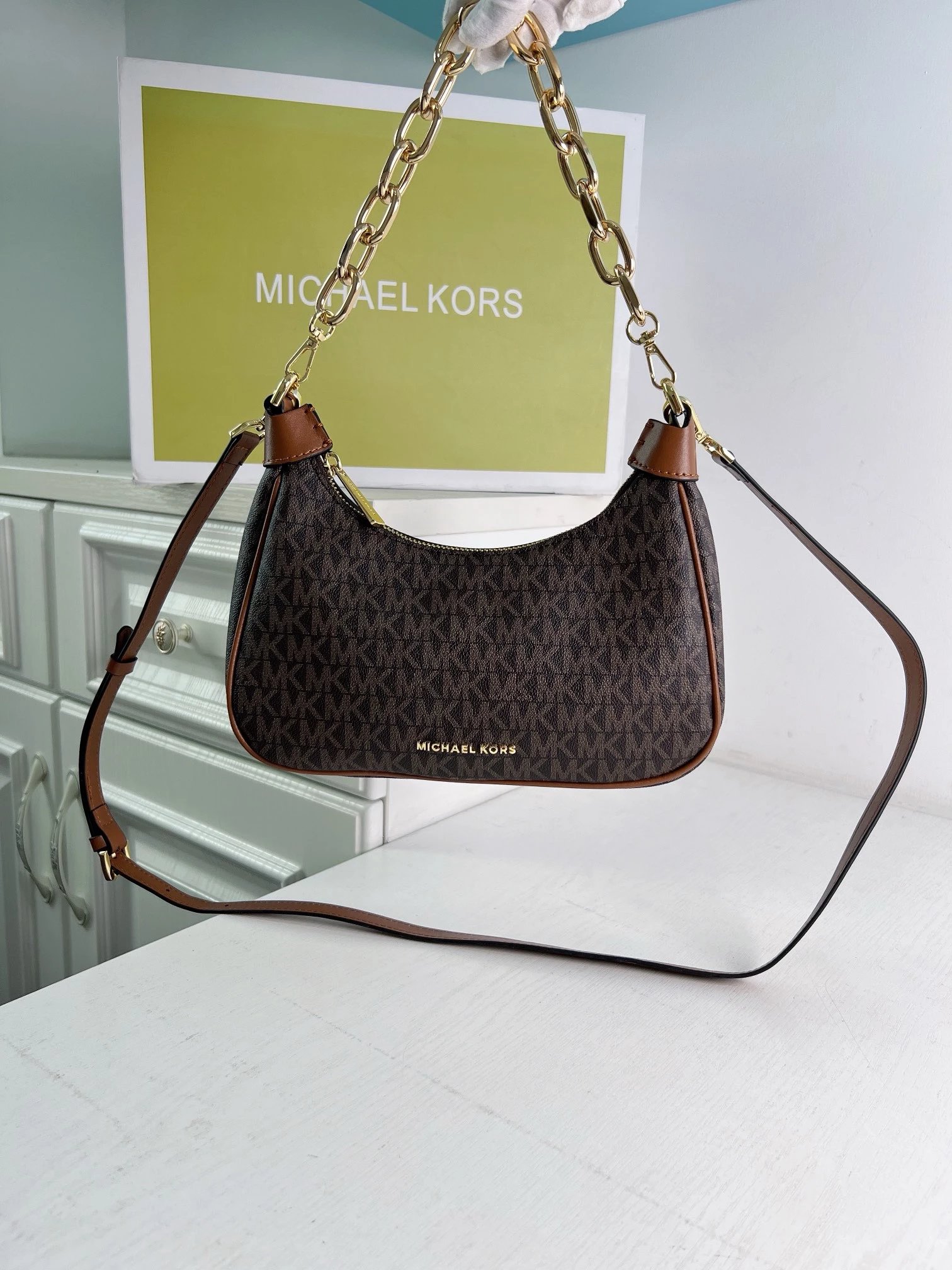 Michael Kors Jet Set Charm Hobo Bag