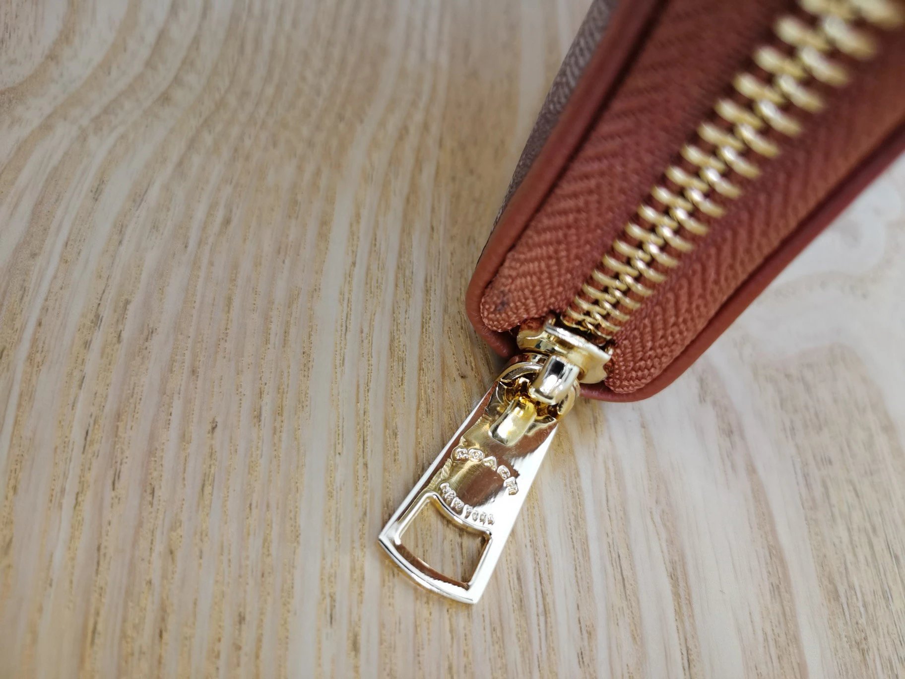 Coach Engraved Zipper Pull