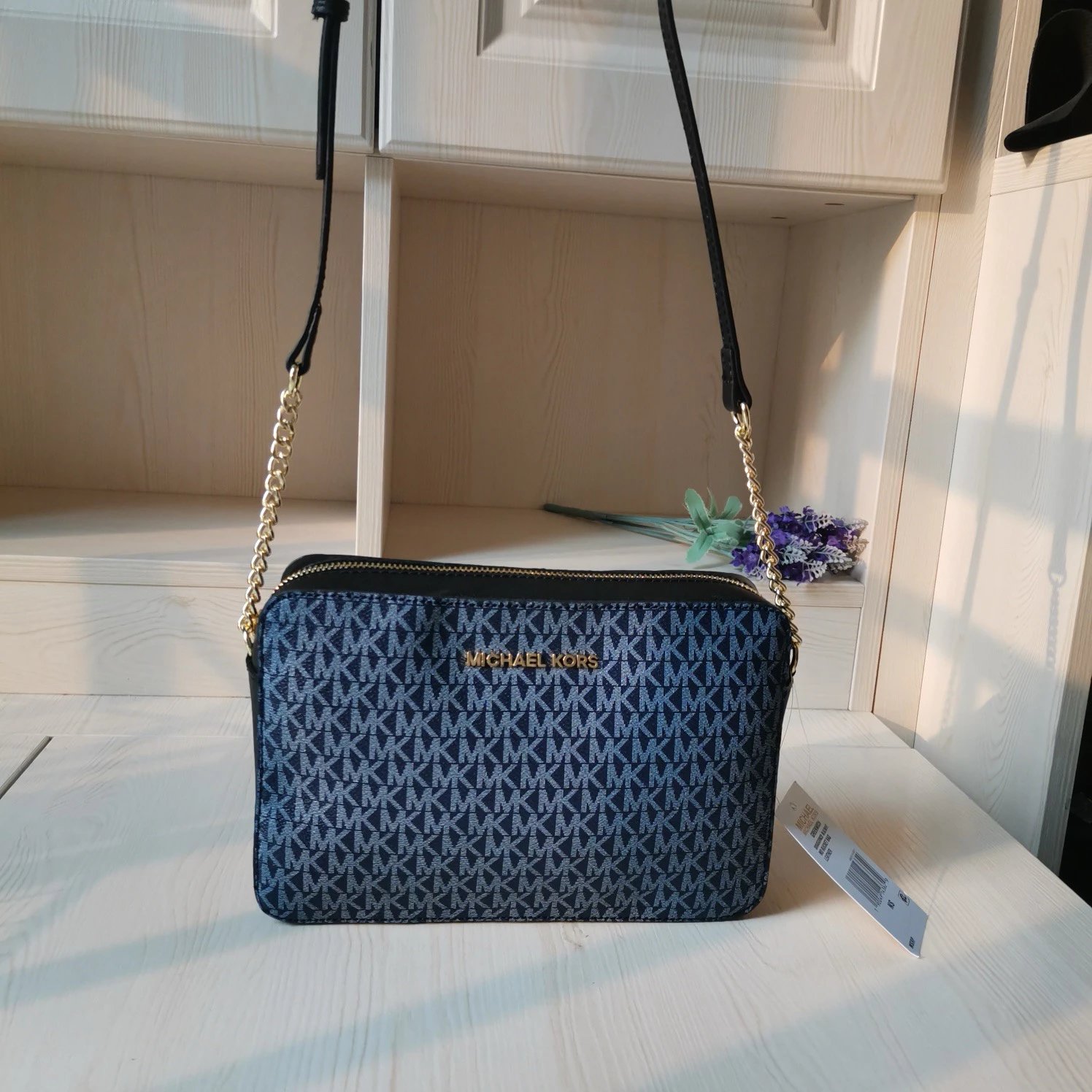 Michael Kors Jet Set Travel Medium Saffiano Leather Crossbody Bag