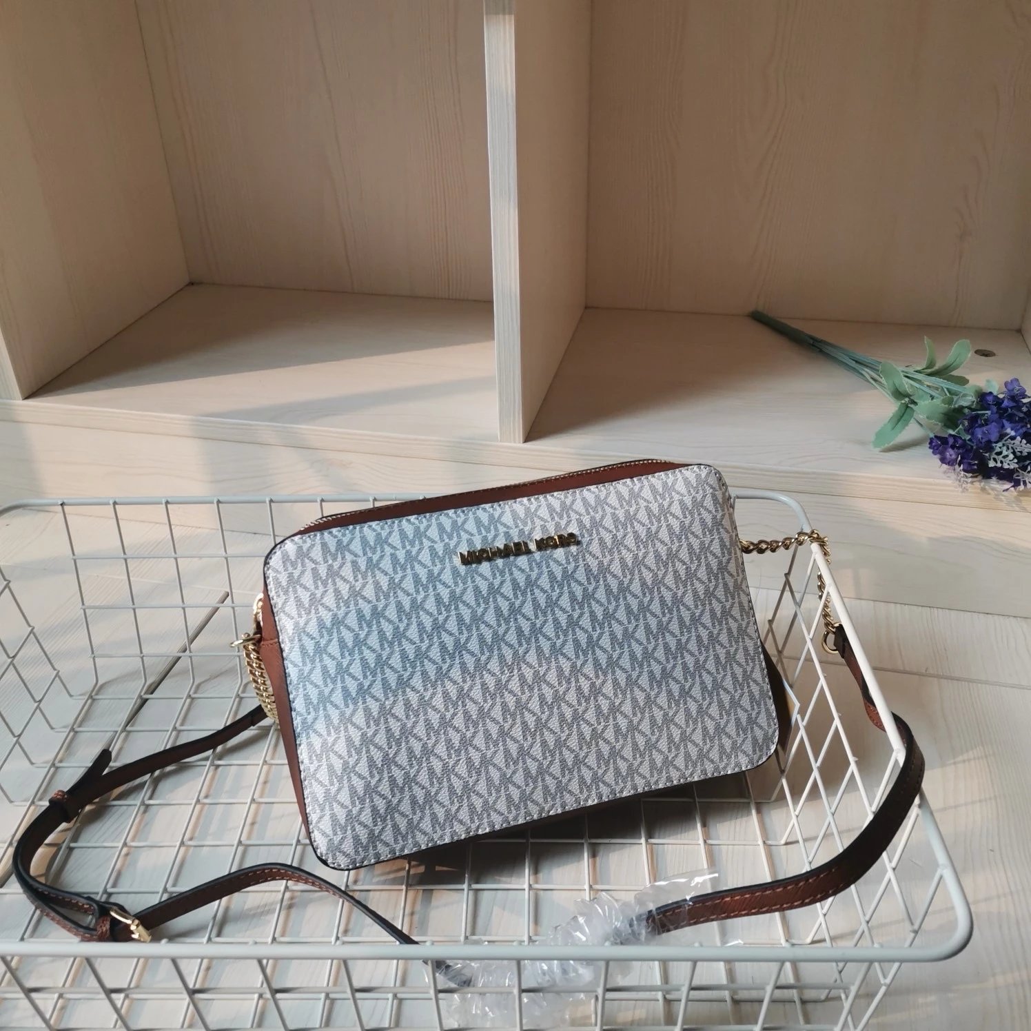 Michael Kors Jet Set Travel Medium Saffiano Leather Crossbody Bag