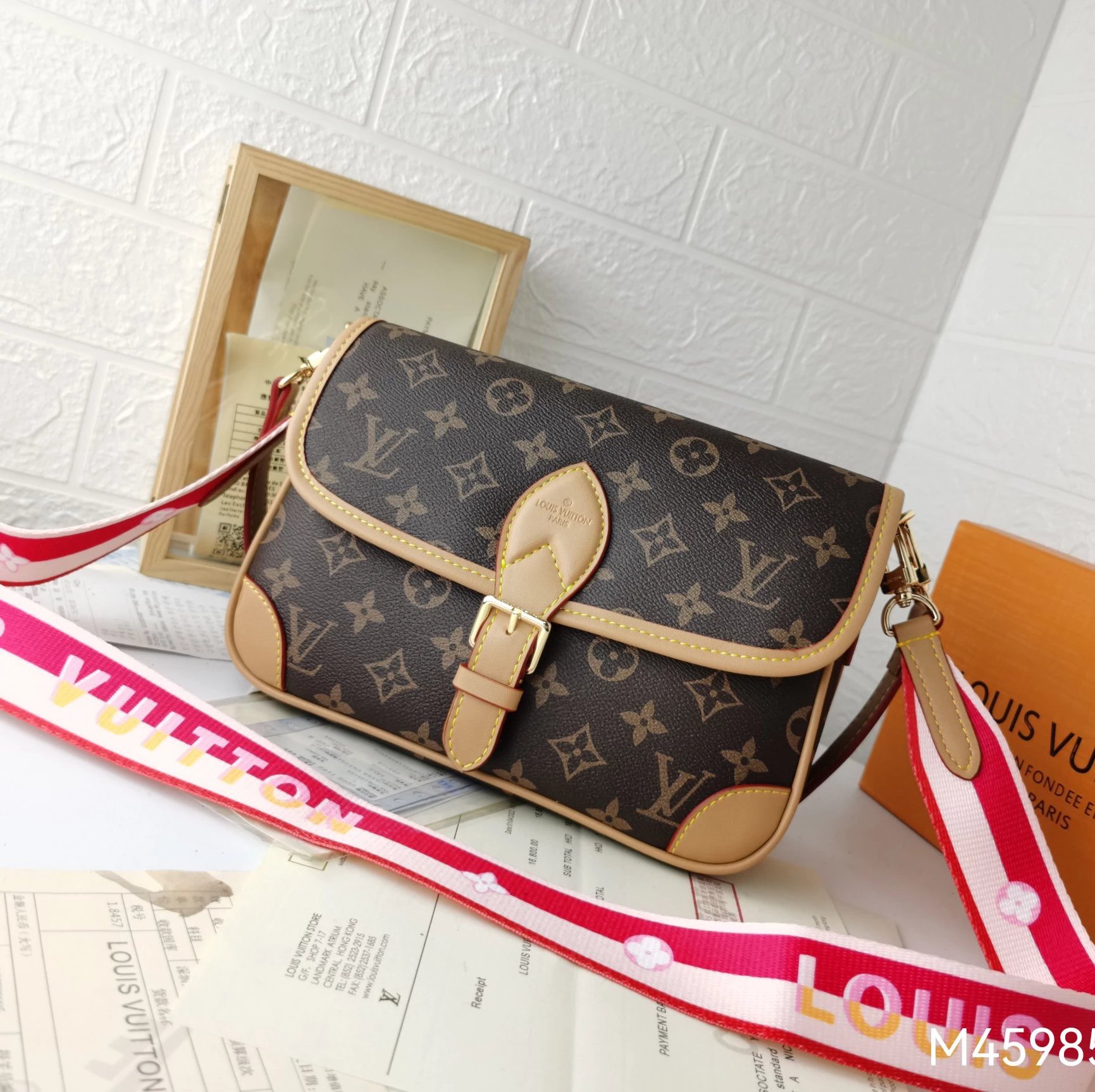 Louis Vuitton Crossbody Bag 2