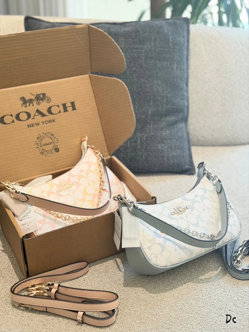 Louis Vuitton Teri + Or OK