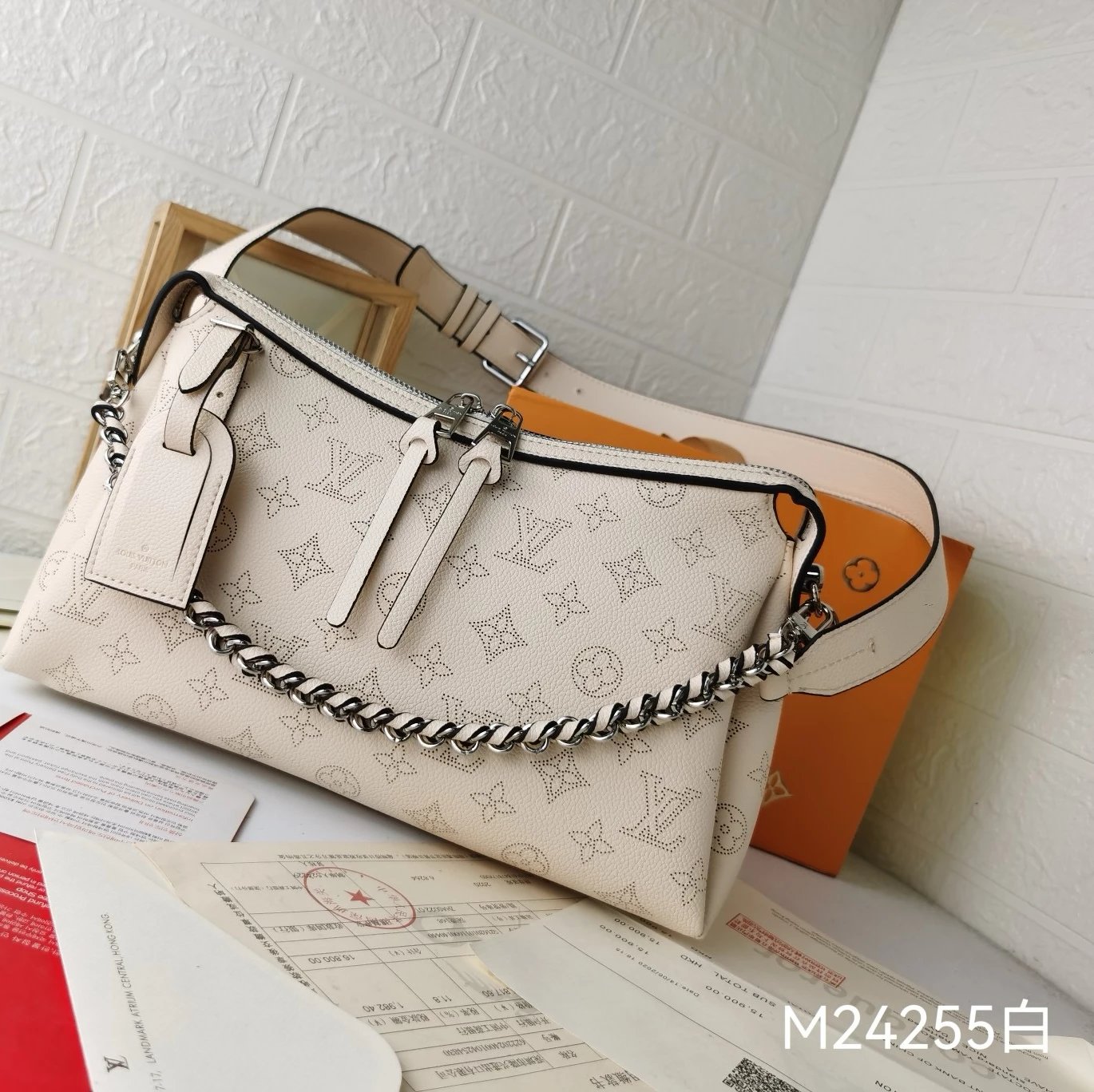 Louis Vuitton M24255 White Sho