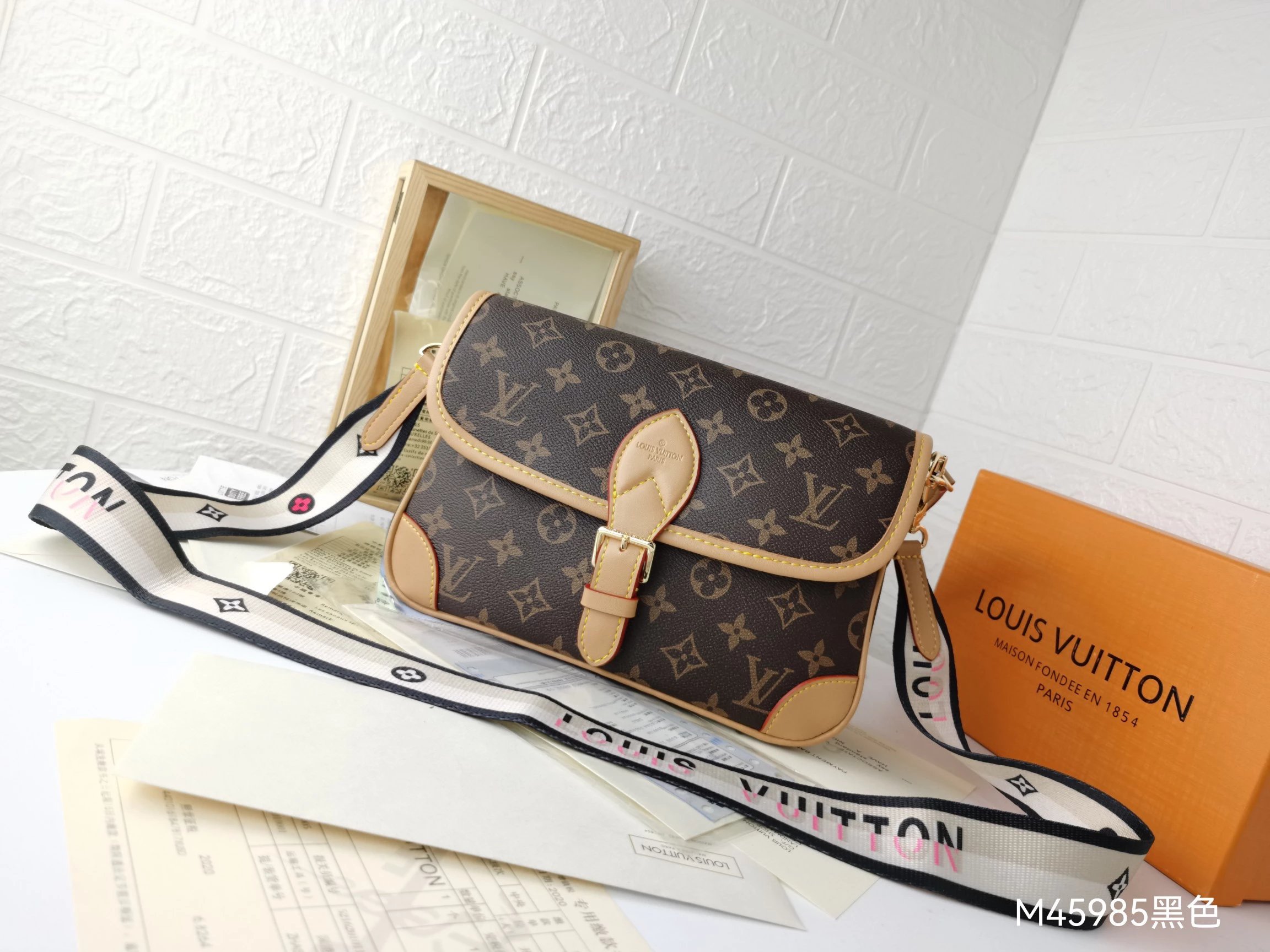 Messenger bag from Foreign trade genuine