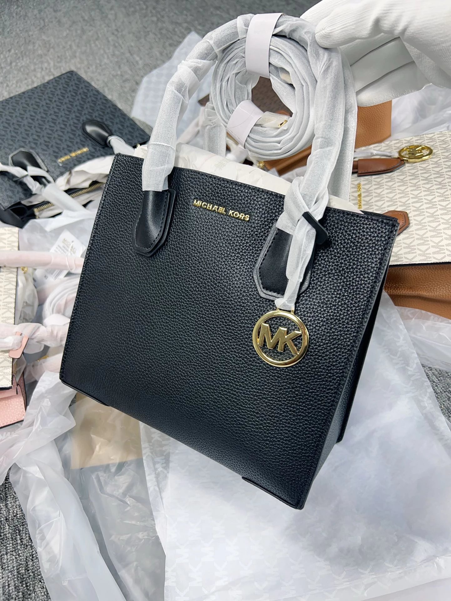 Michael Kors Mercer Medium Tote Bag