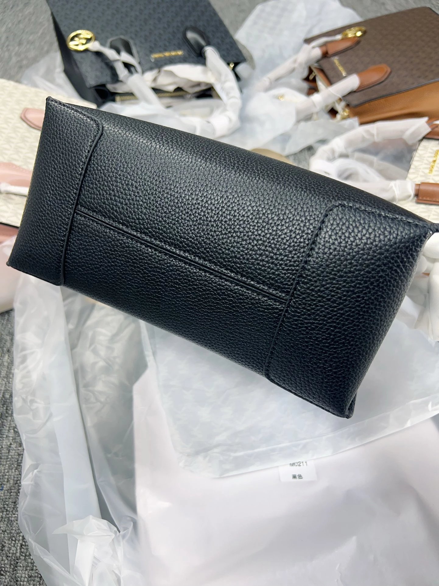 Michael Kors Mercer Medium Tote Bag