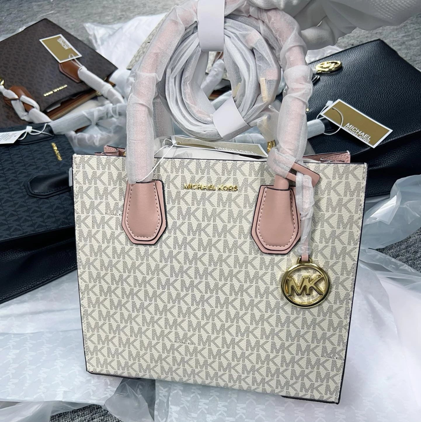Michael Kors Mercer Medium Tote Bag