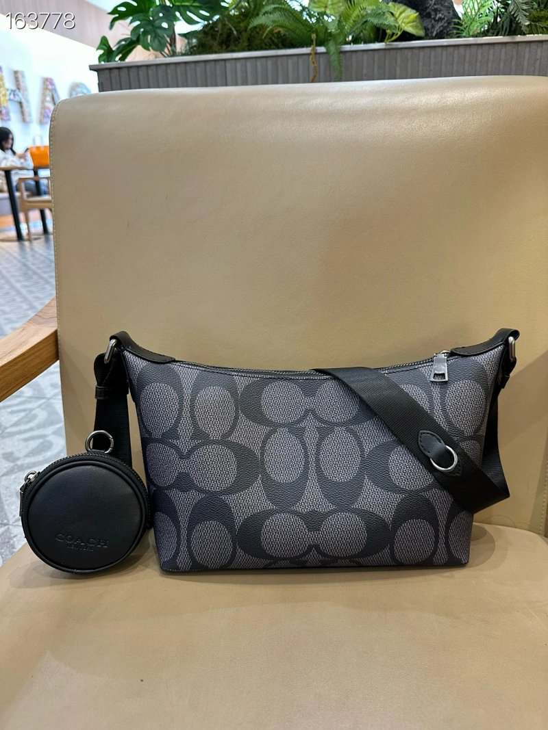 Louis Vuitton crossbody bag