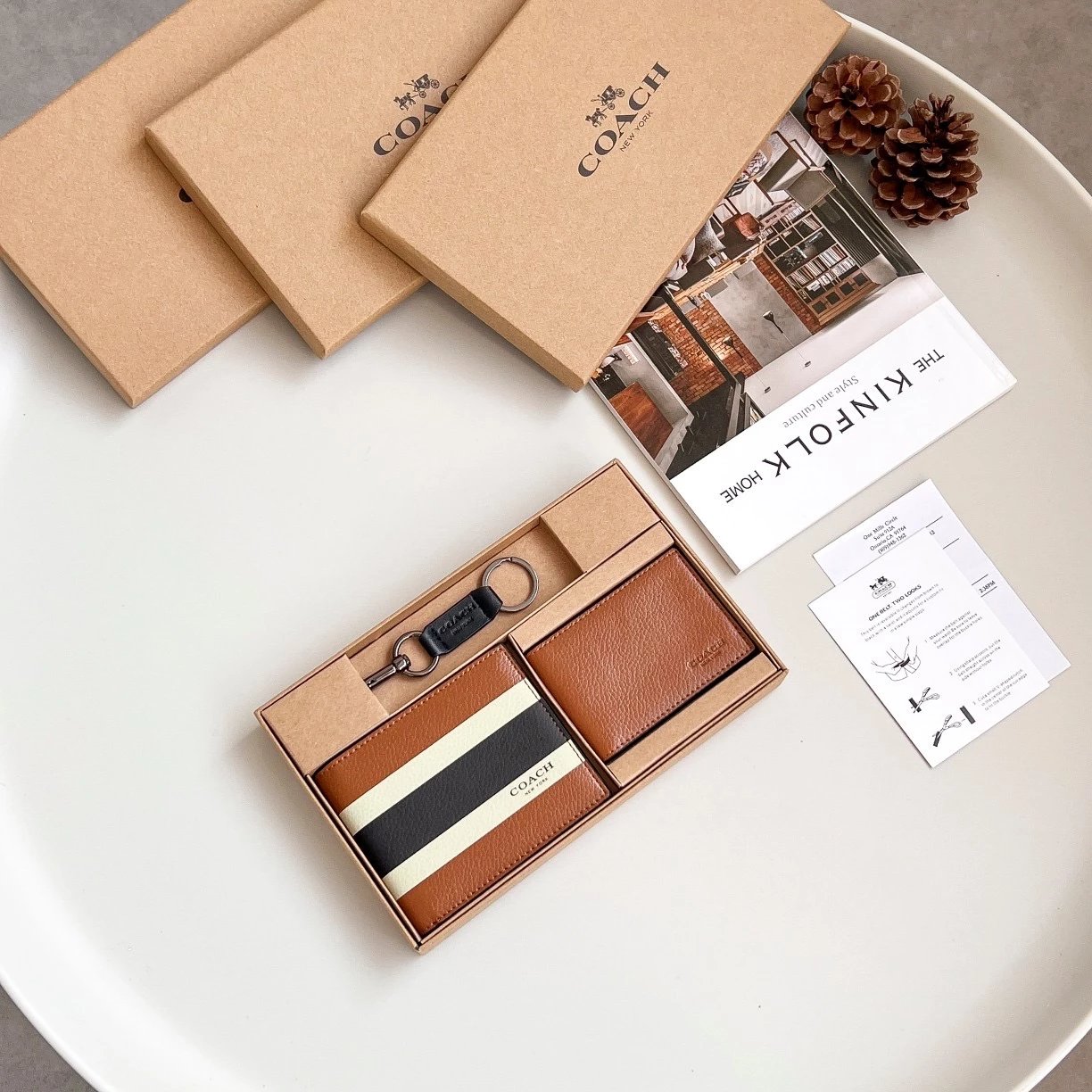 brown stripe