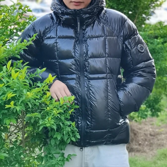 亮面黑色 Glossy black