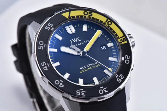 ZZ厂万国 海洋时计 44mm(图3)