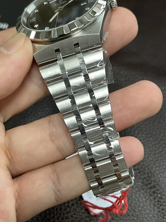 V7厂帝舵皇家 黑面钻钉 41mm(图9)