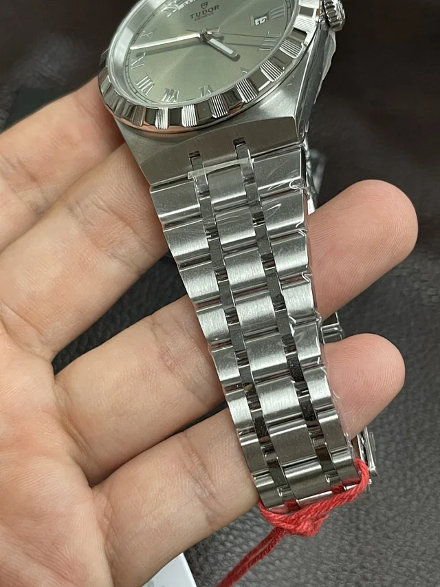 V7厂帝舵皇家 银面罗马 41mm(图7)