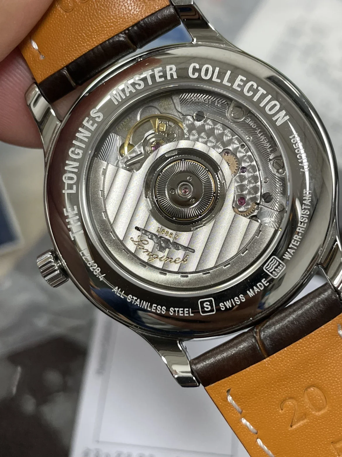 海铂威尔手表多少钱图片