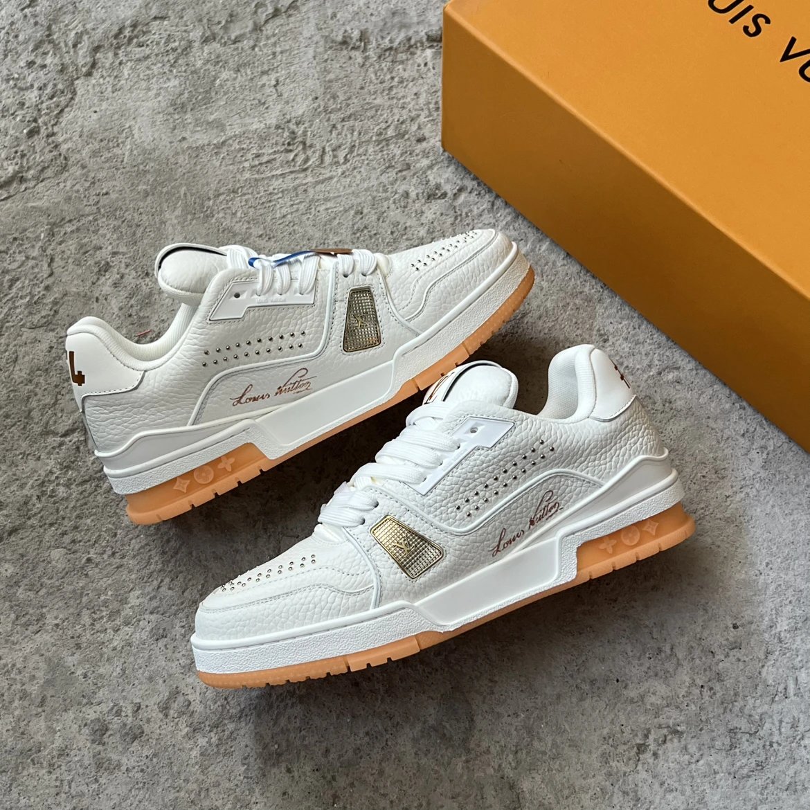 Platinum Stud Skateboard Shoe White