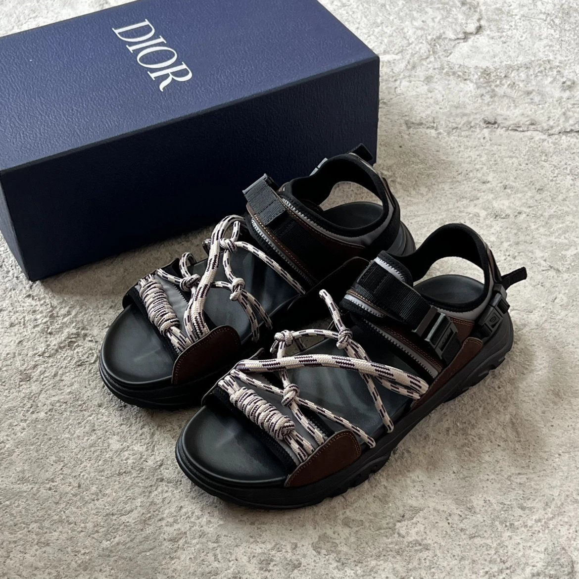 CD H-TOWN Suede Sandal Chocolate Strap