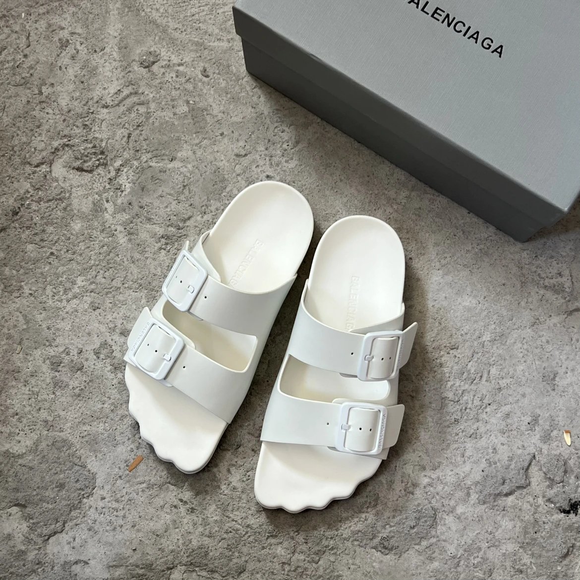 BL Five Toe Slide Cream