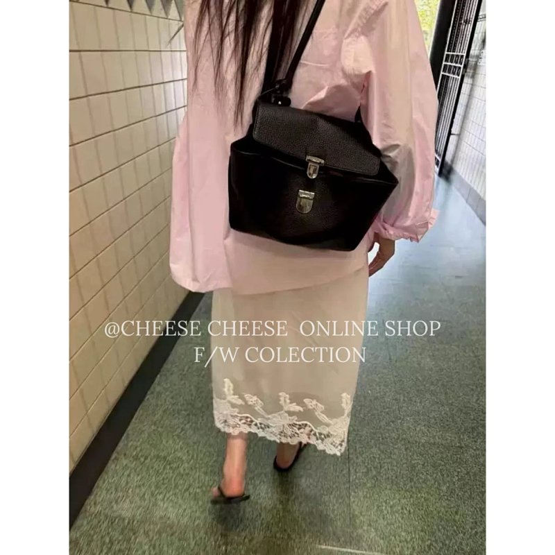 Crossbody bag from Cheese/ Kishi