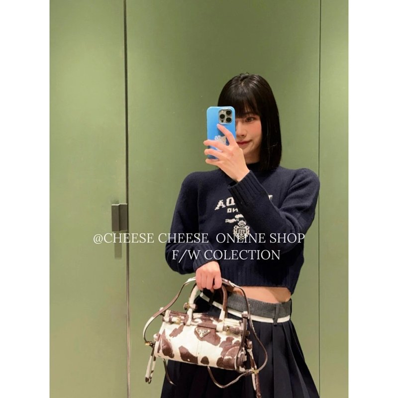 Sweater from Cheese/ Kishi