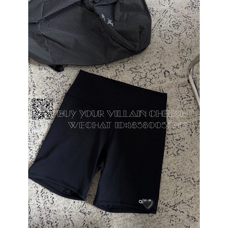 Shorts from Cheese/ Kishi