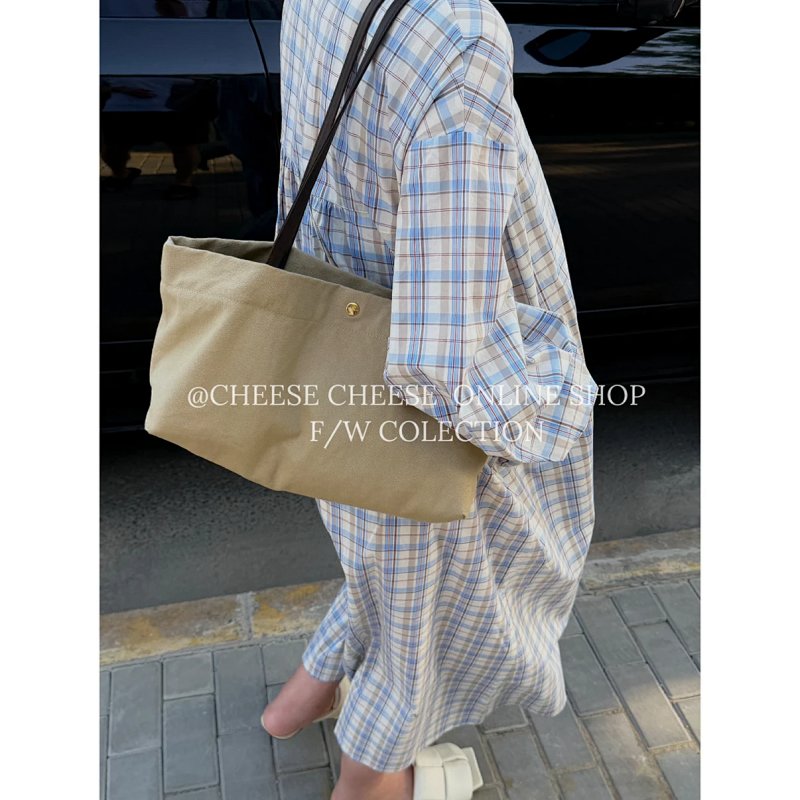 Bag from Cheese/ Kishi