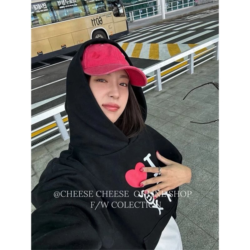 Hat from Cheese/ Kishi