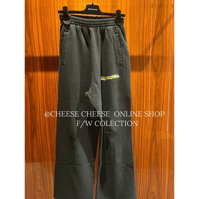 Pants from Cheese/ Kishi